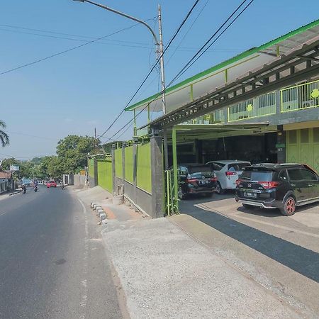 Reddoorz Syariah Near Museum Wisma Karya Subang Eksteriør bilde