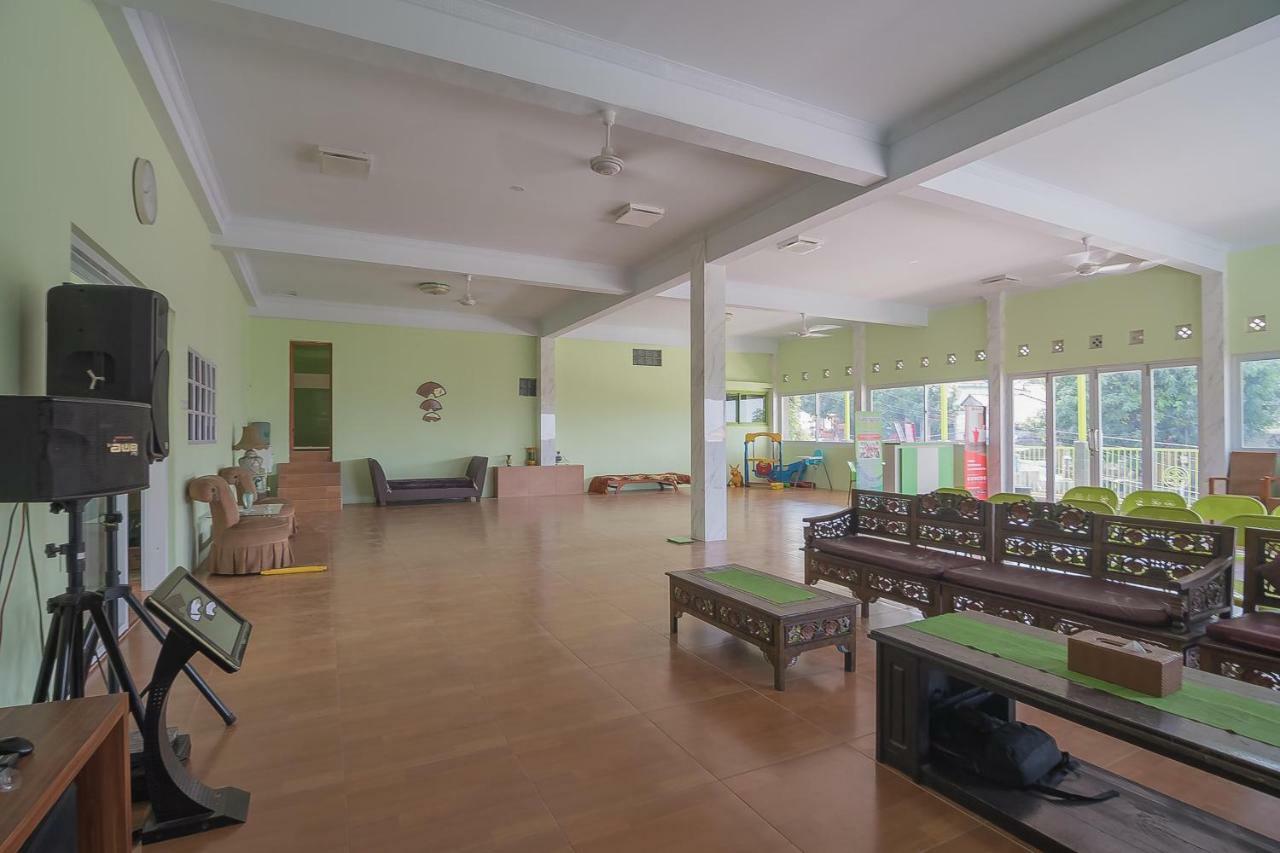 Reddoorz Syariah Near Museum Wisma Karya Subang Eksteriør bilde