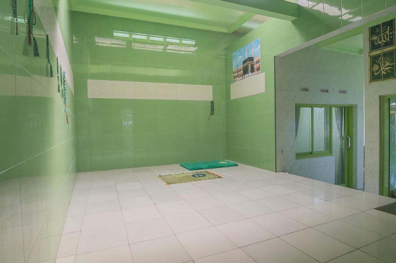 Reddoorz Syariah Near Museum Wisma Karya Subang Eksteriør bilde