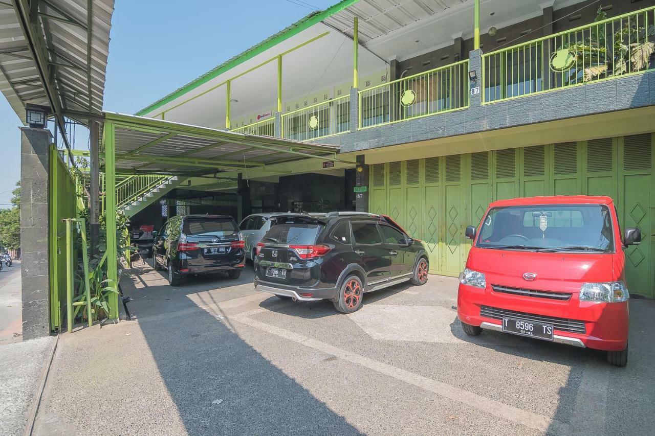 Reddoorz Syariah Near Museum Wisma Karya Subang Eksteriør bilde