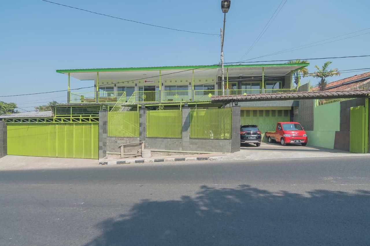 Reddoorz Syariah Near Museum Wisma Karya Subang Eksteriør bilde